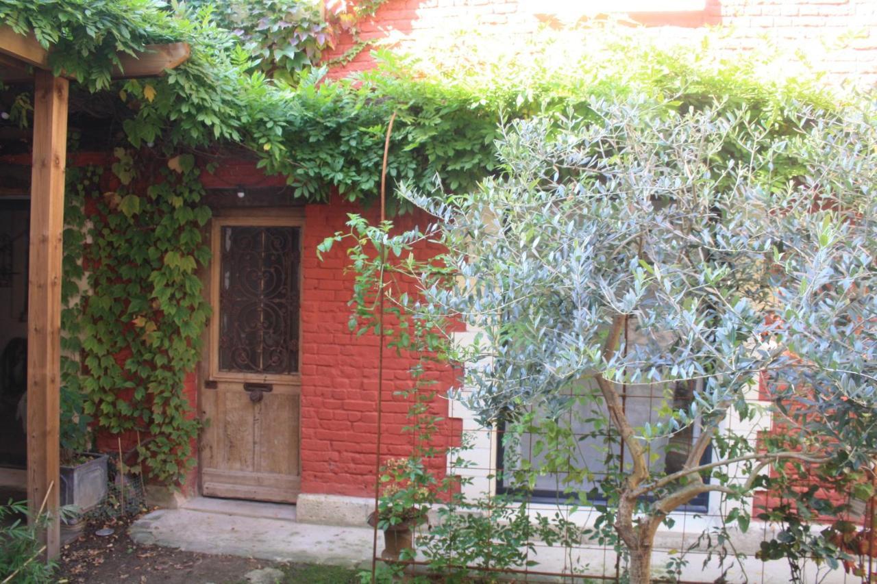 Le Refuge Des Cordeliers Apartment Laon Exterior photo