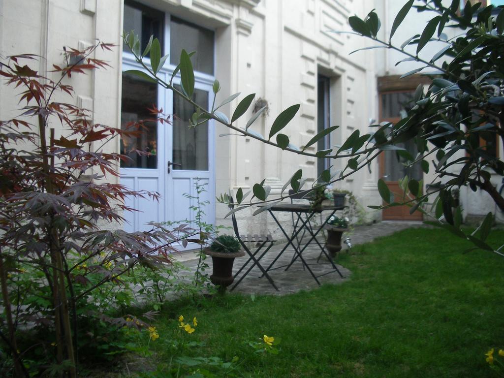 Le Refuge Des Cordeliers Apartment Laon Exterior photo
